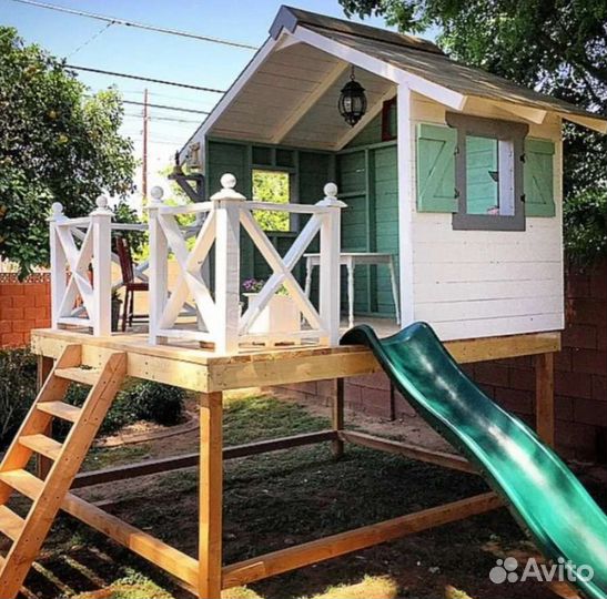 Детский игровой домик из дерева