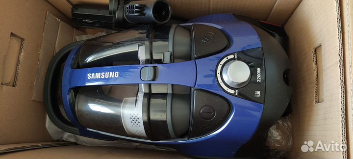 Пылесос Samsung SC8836 синий