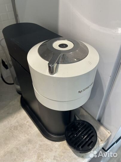 Кофемашина Nespresso vertuo