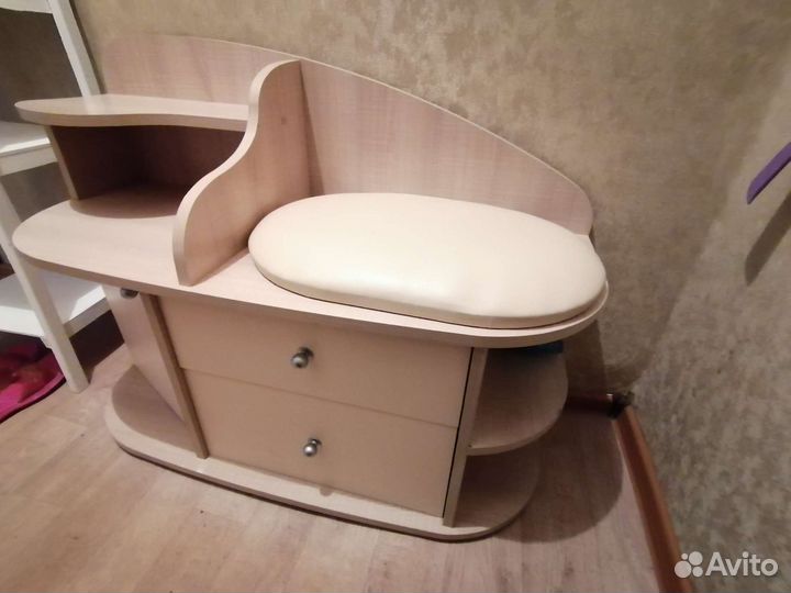 Тумба в прихожую