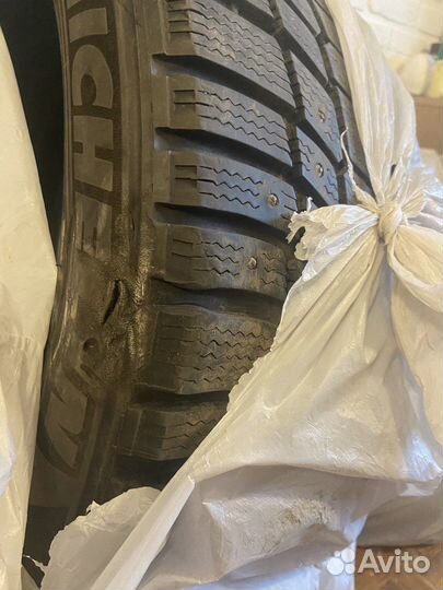 Michelin X-Ice North 4 SUV 295/35 R21