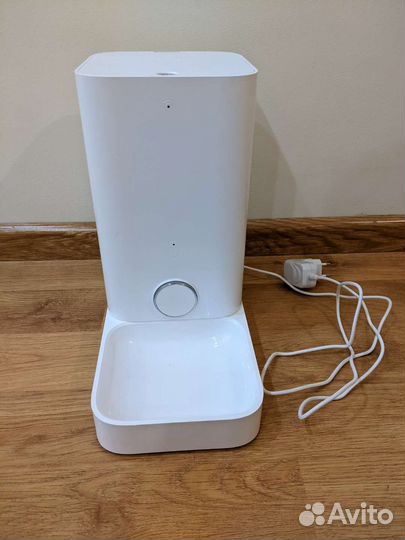 Автоматическая кормушка для животных Petkit