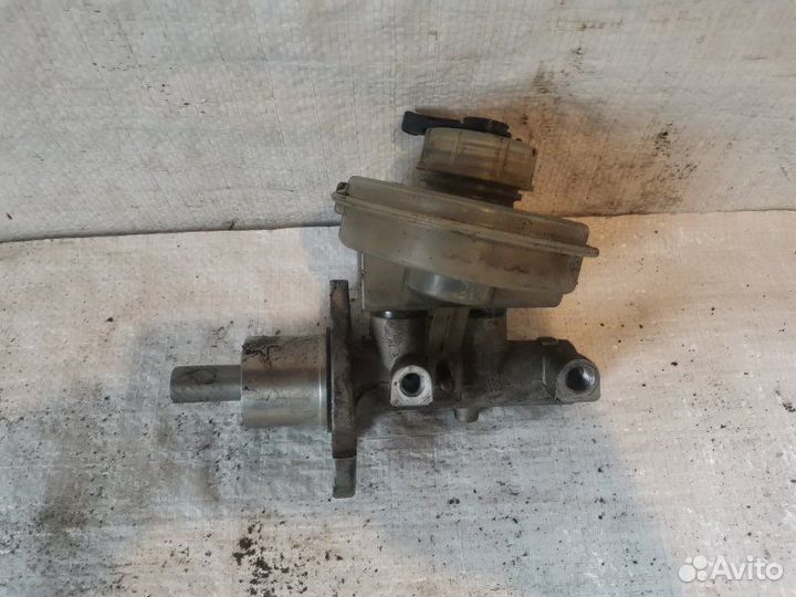 Главный тормозной цилиндр Chevrolet Niva 213 2005