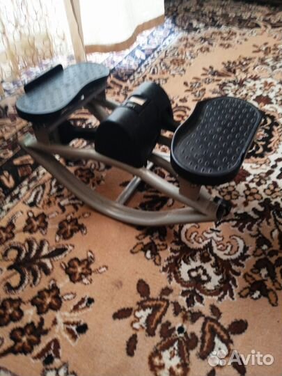 Тренажер для ходьбы