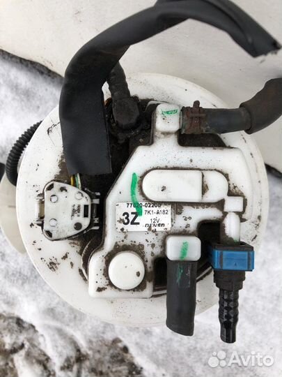 Бензонасос Toyota Auris E15 1.6