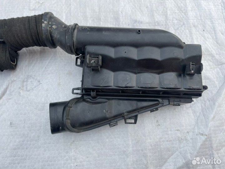 Корпус воздушного фильтра Mercedes-Benz Cls Amg