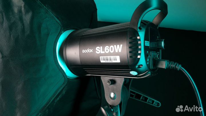 Светильник Godox SL 60W. Студийный постоянный свет