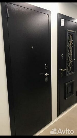 Дверь входная вектор