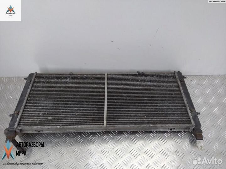 Радиатор (основной) Volkswagen Transporter T4 1990