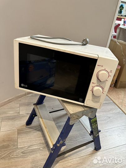 Микроволновая печь lg