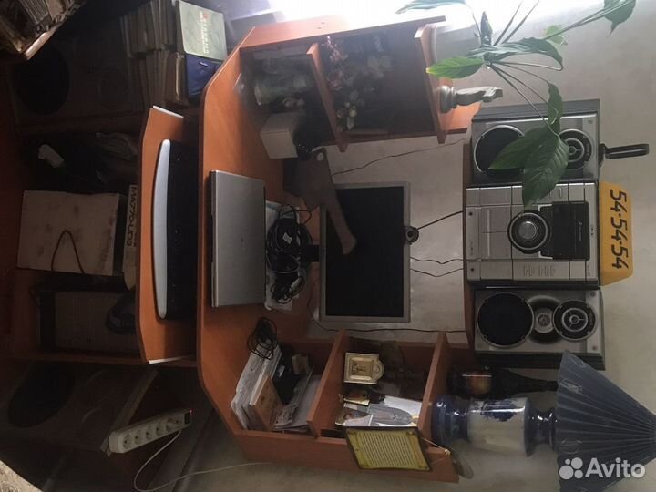 Стол для компьютера