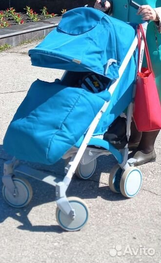 Прогулочная коляска