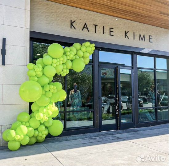 Оформление магазина арка из шаров гирлянда бутово