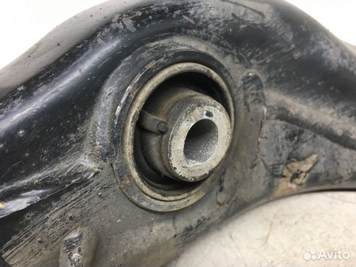 Рычаг подвески передний левый Volkswagen Amarok