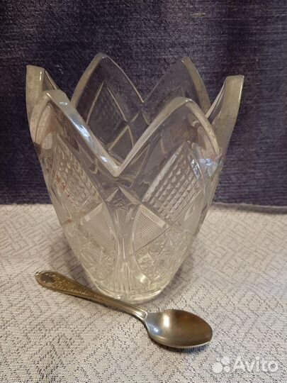 Вазы хрустальные разные