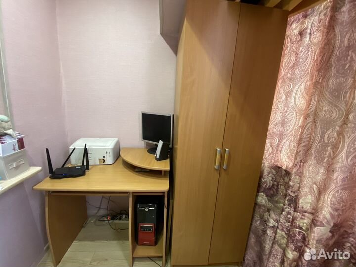 Компьютерный стол