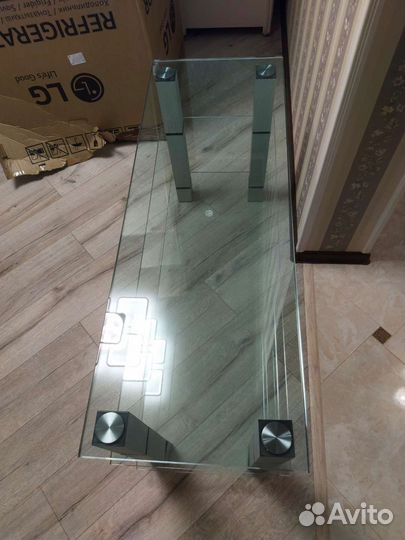 Стеклянная тумба под тв