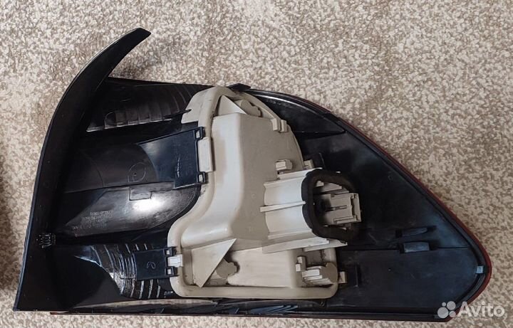 Фонарь на volkswagen polo правый