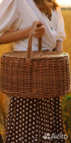 Плетеная корзина для пикника