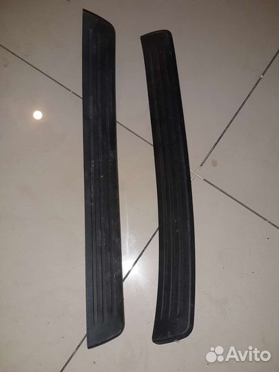 Порожек наружный задний Тойота Марк Х 2004-2009г.в