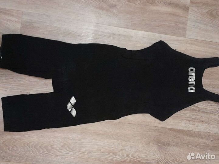 Гидрокостюм