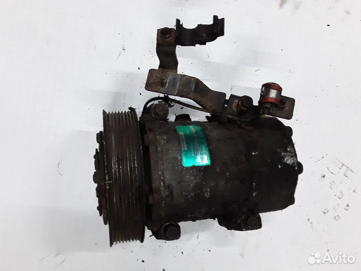 Компрессор кондиционера Рено Магнум