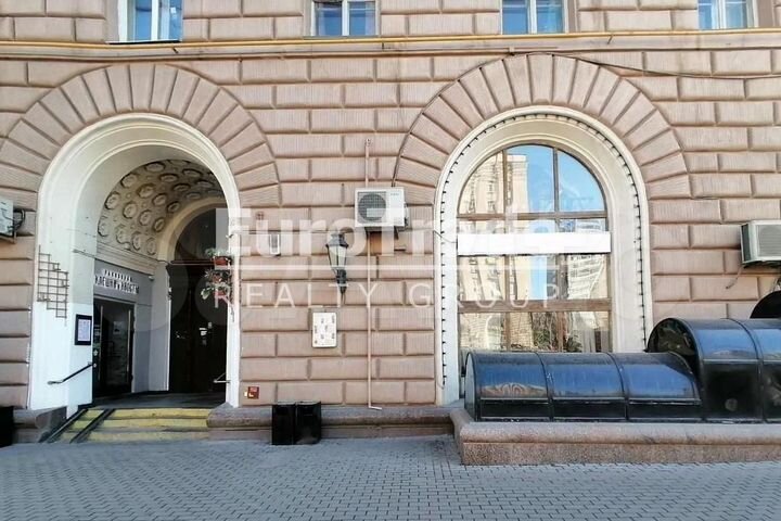 Сдам торговое помещение, 463 м²