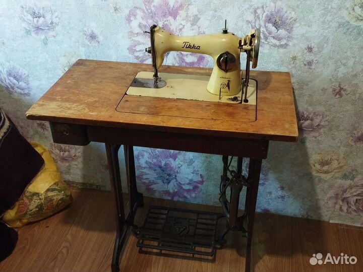 Швейная машина tirra