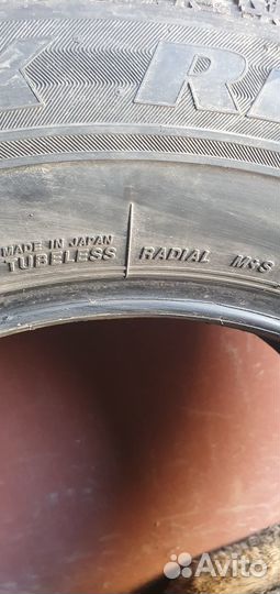 Bridgestone Blizzak Revo GZ 215/65 R16