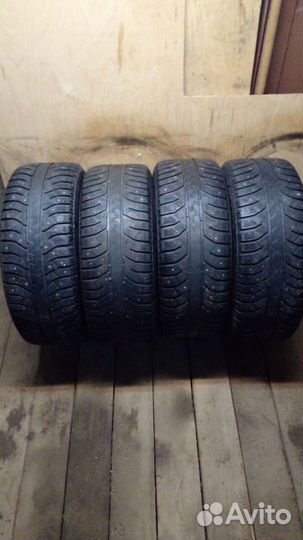 Bridgestone Ice Cruiser 7000 235/55 R17 103T