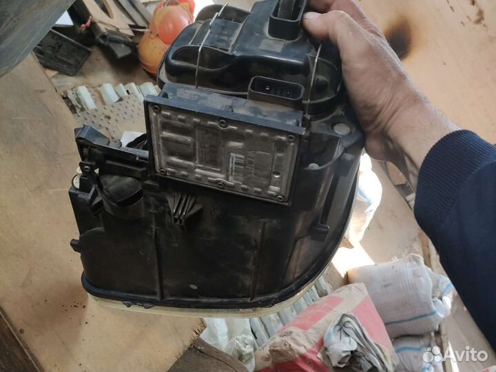 Фара правая porsche cayenne955