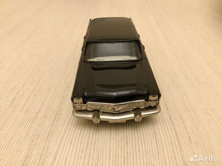 Модель СССР. Чайка газ-13 А15