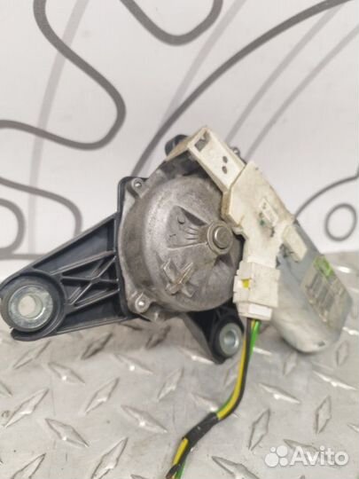 Моторчик заднего стеклоочистителя Renault Trafic 2