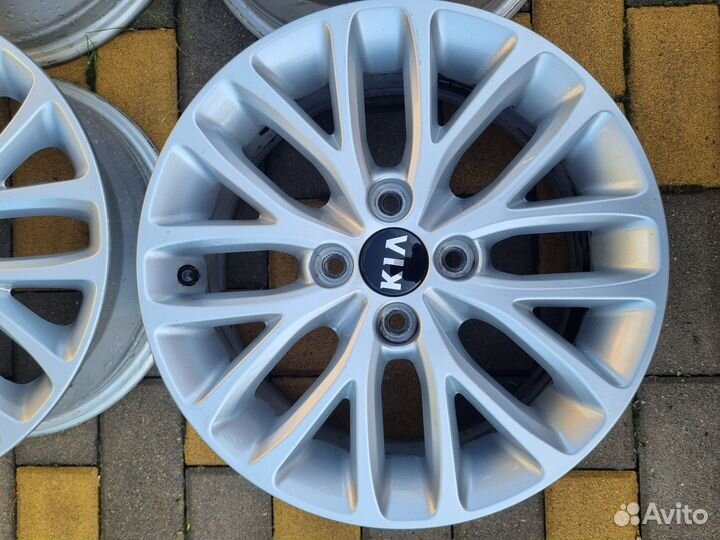 Диски литые оригинальные R15 на KIA rio 4