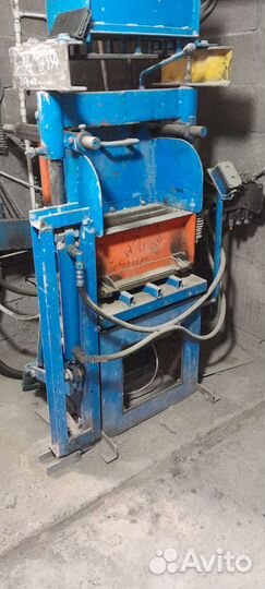 Продам Вибропресс,бетоноешалку 450 литров