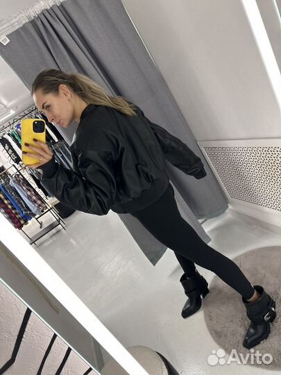 Бомбер женский утепленный