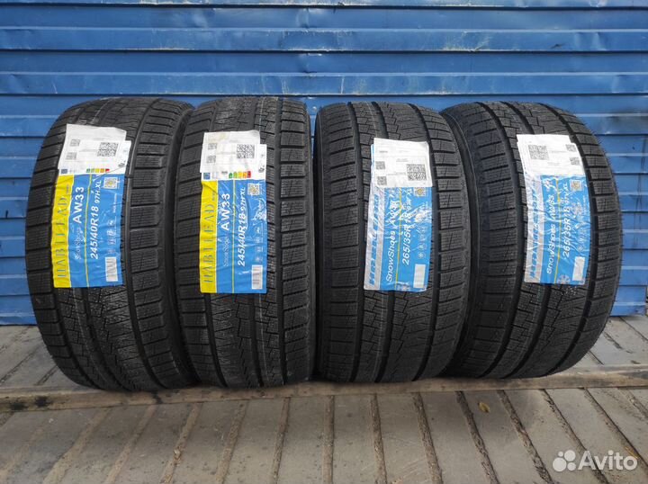 Habilead SnowShoes AW33 245/40 R18 и 265/35 R18 97V