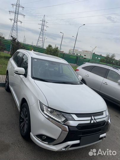 Mitsubishi Outlander 2.0 CVT, 2022, 280 км