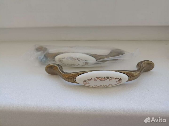 Мебельная фурнитура