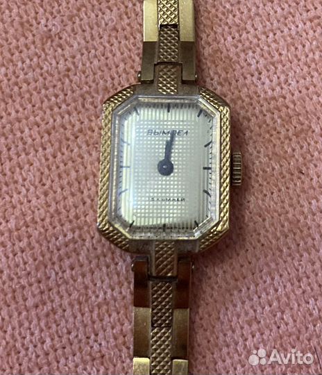 Часы вымпел заря чайка луч