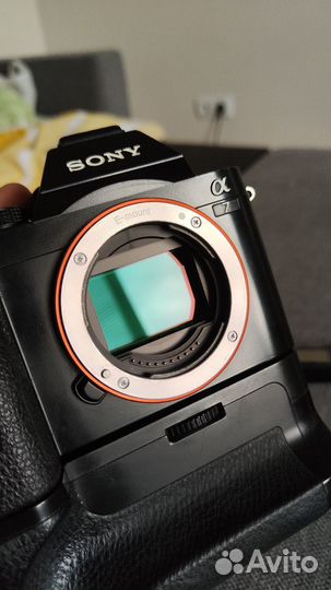 Фотоаппарат Sony a7 + объектив + батарейный блок