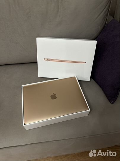 MacBook Air 13 M1 8/256gb Gold новый