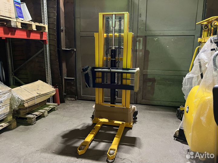 Штабелер, Ручной штабелер 1 т 2 м