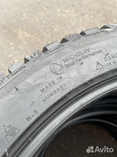 Michelin X-Ice North 4 245/45 R19