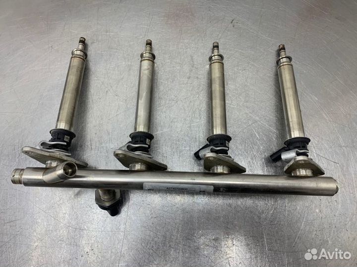 Топливная рампа Mercedes C-Class W205 M274 2.0