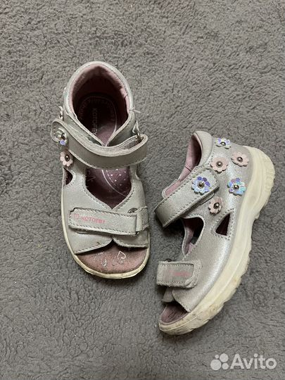 Сандалии для девочки