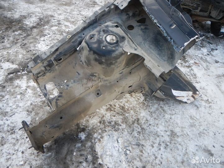 Б/У Лонжерон передний правый, Ford (Форд) -focus 2