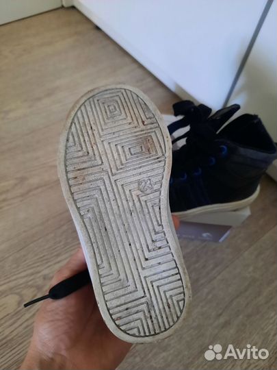 Кроссовки ботинки осенние 23 размер