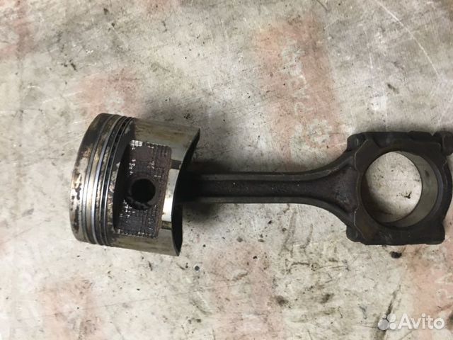 Поршень с шатуном Nissan Almera N15 GA14 1997