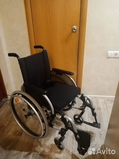 Инвалидная коляска новая